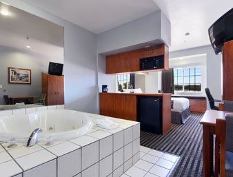 Microtel Inn & Suites By Wyndham Garland/Dallas Екстер'єр фото